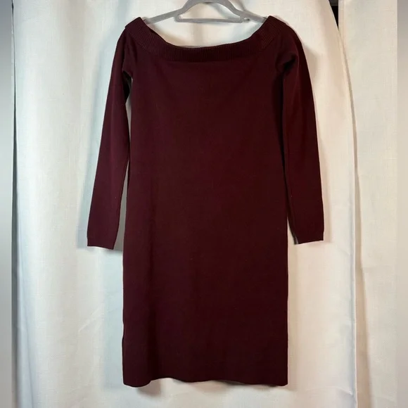 Club Monaco Burgundy Red Off The Shoulder Long Sleeve Sweater Dress Small Club Monaco Burgundy Red Off The Shoulder Long Sleeve Sweater Dress Small